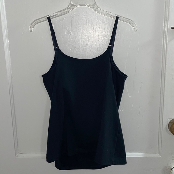 Fabletics Black Petal Tank - Women’s Size Medium - Picture 4 of 5